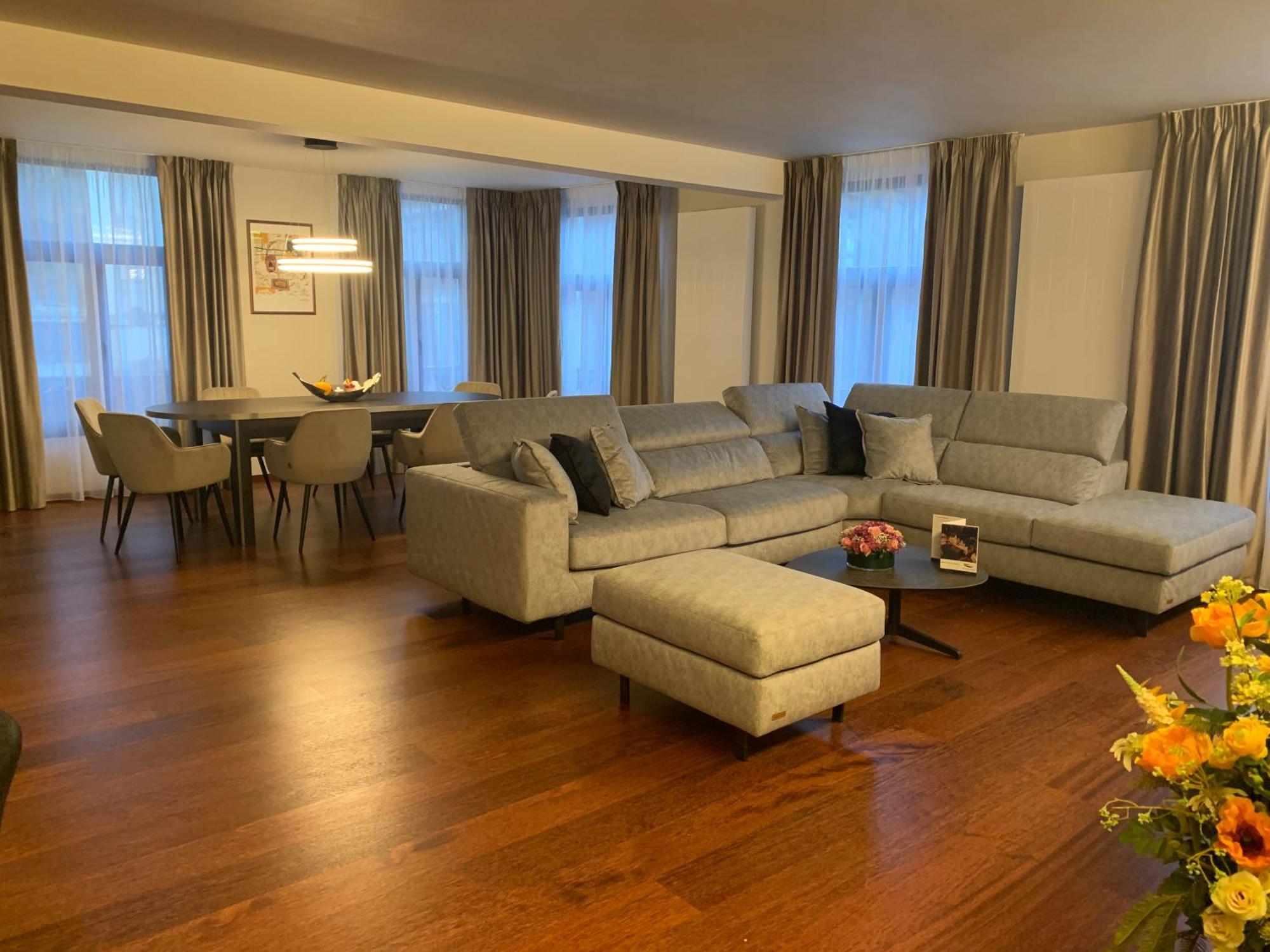 Botanique Suites Airbnb, Антверпен Екстер'єр фото