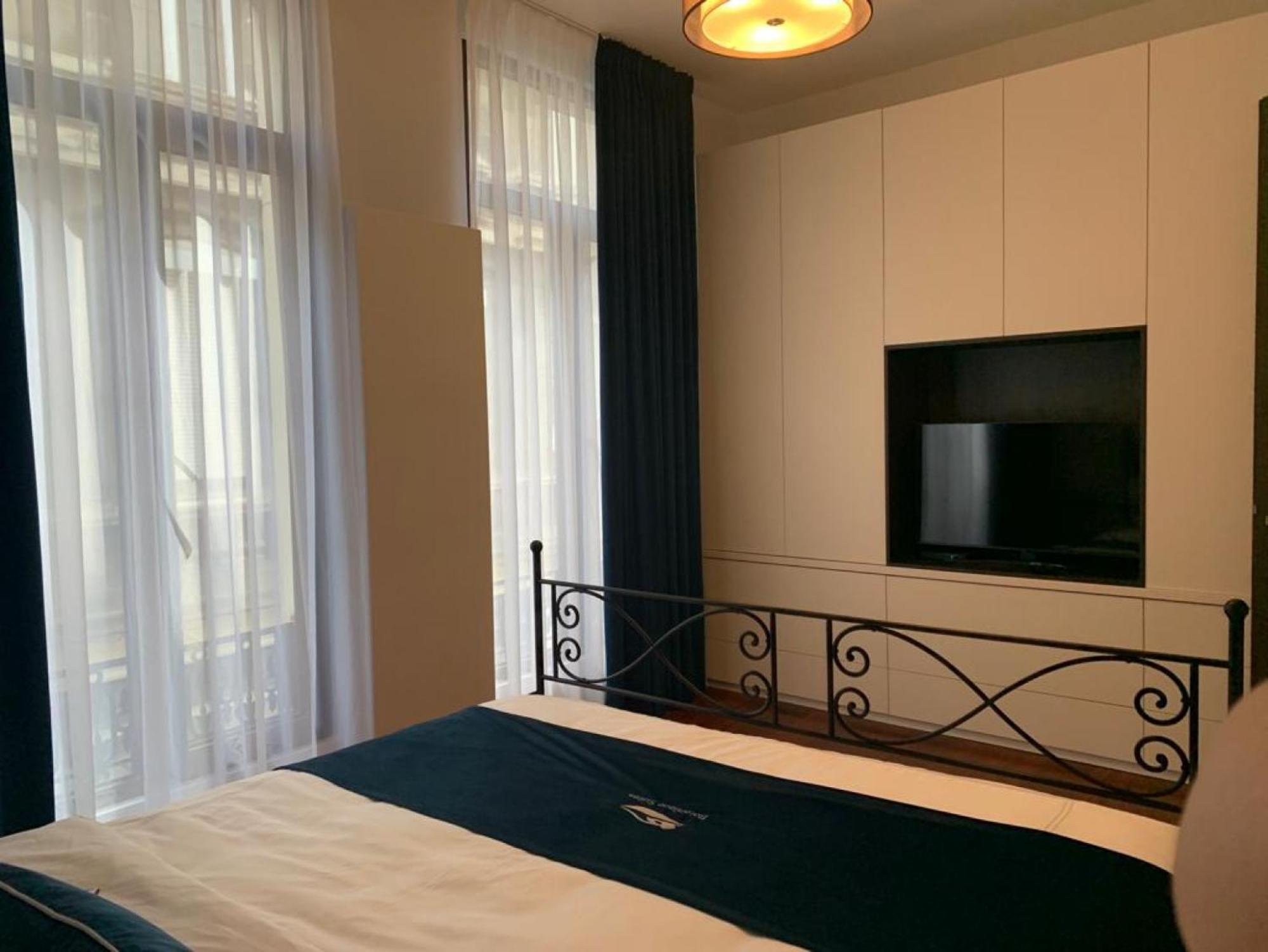 Botanique Suites Airbnb, Антверпен Екстер'єр фото